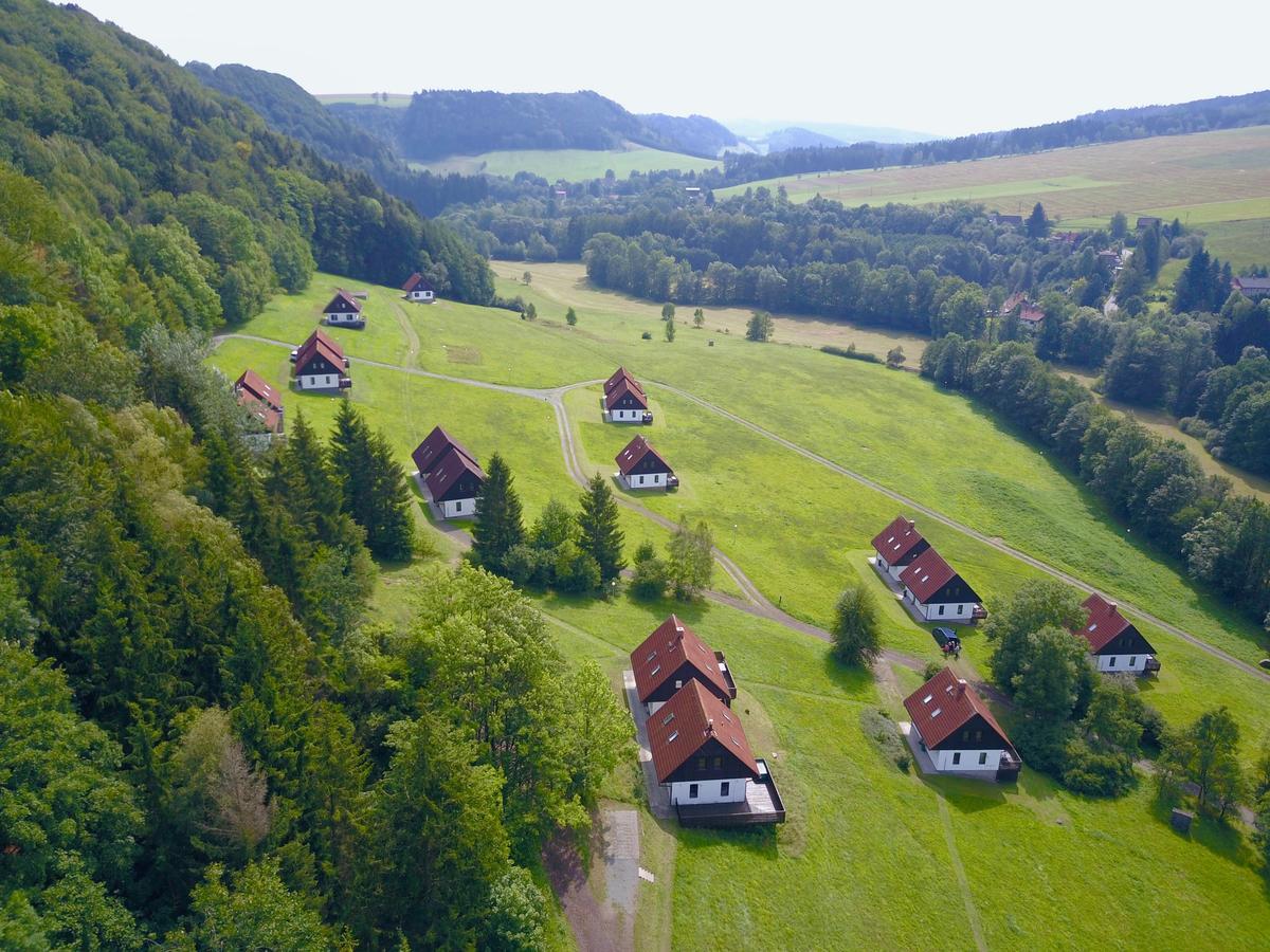 Вилла Green Valley Park Starkov  Экстерьер фото